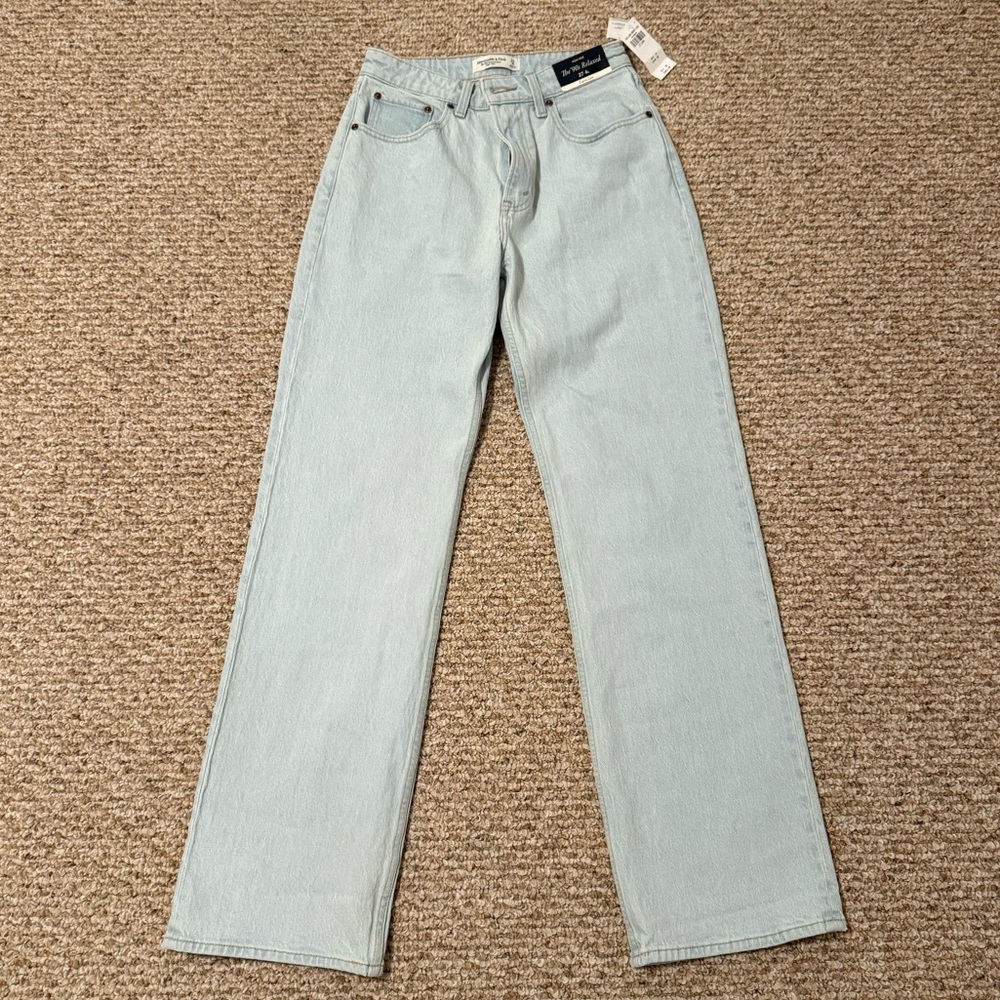 Abercrombie & Fitch Curve Love High Rise 90s Relaxed Jean - 27 Long - Light Wash - Picture 8 of 10